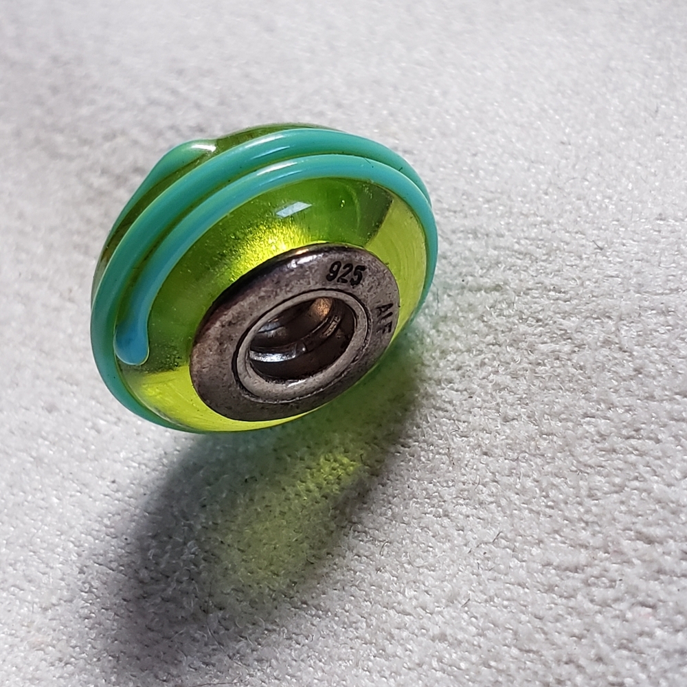 Pandora 925 glass bead charm